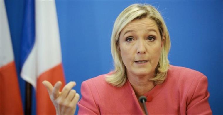 Marine Le Pen julgada por partilhar imagens do Estado Islâmico