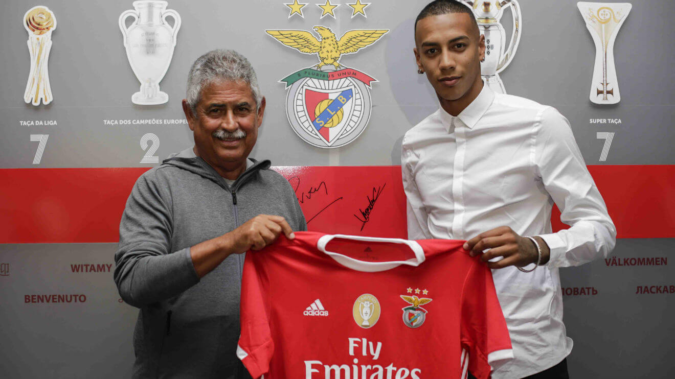 Benfica. Cádiz (ex-V. Setúbal) oficializado (com vídeo)