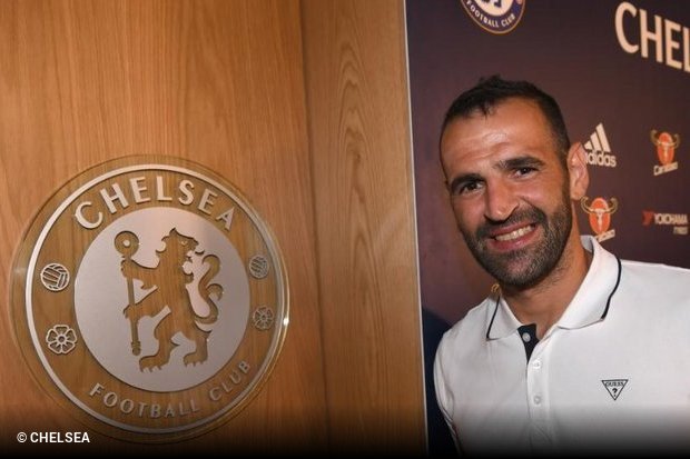 Premier League. Eduardo dispensado do Chelsea