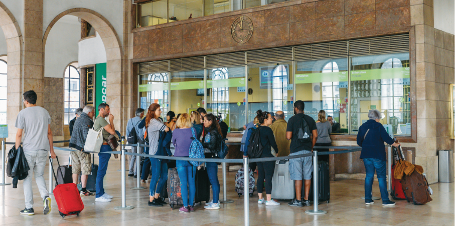 Velho para trabalhar?  CP limita cargos até  aos 30 anos