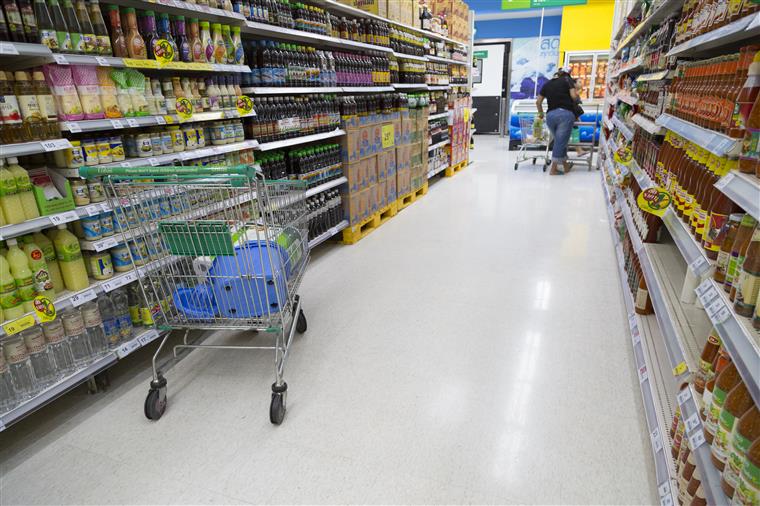 Serviços mínimos. Supermercados pedem “compromisso e diálogo”