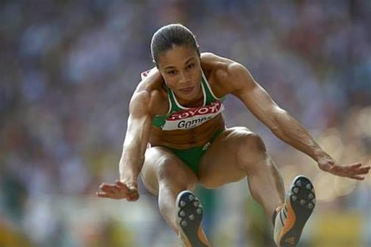 Atletismo. Naide Gomes recebe medalha dez anos depois da prova