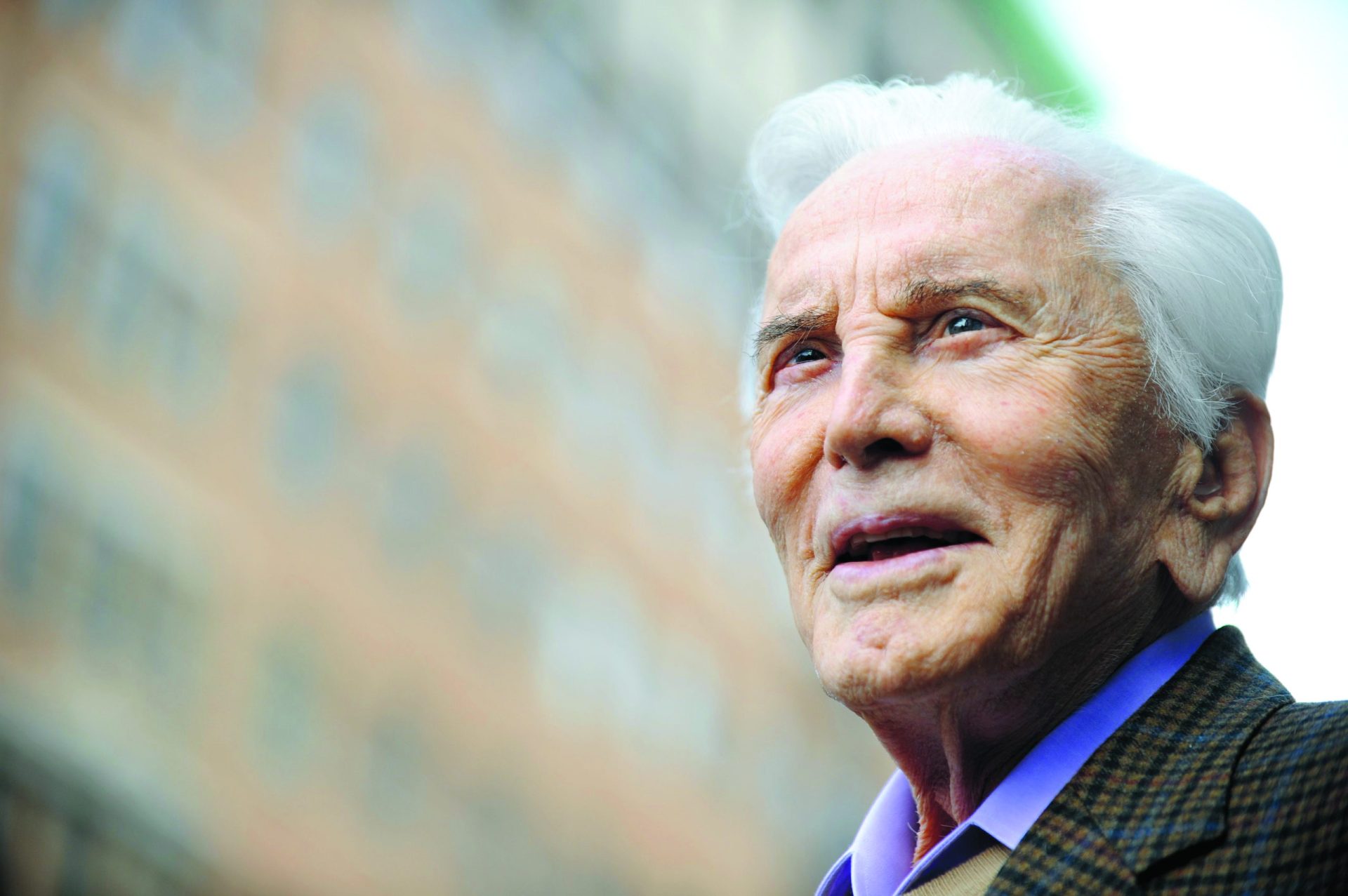 Kirk Douglas. O homem que caiu do céu