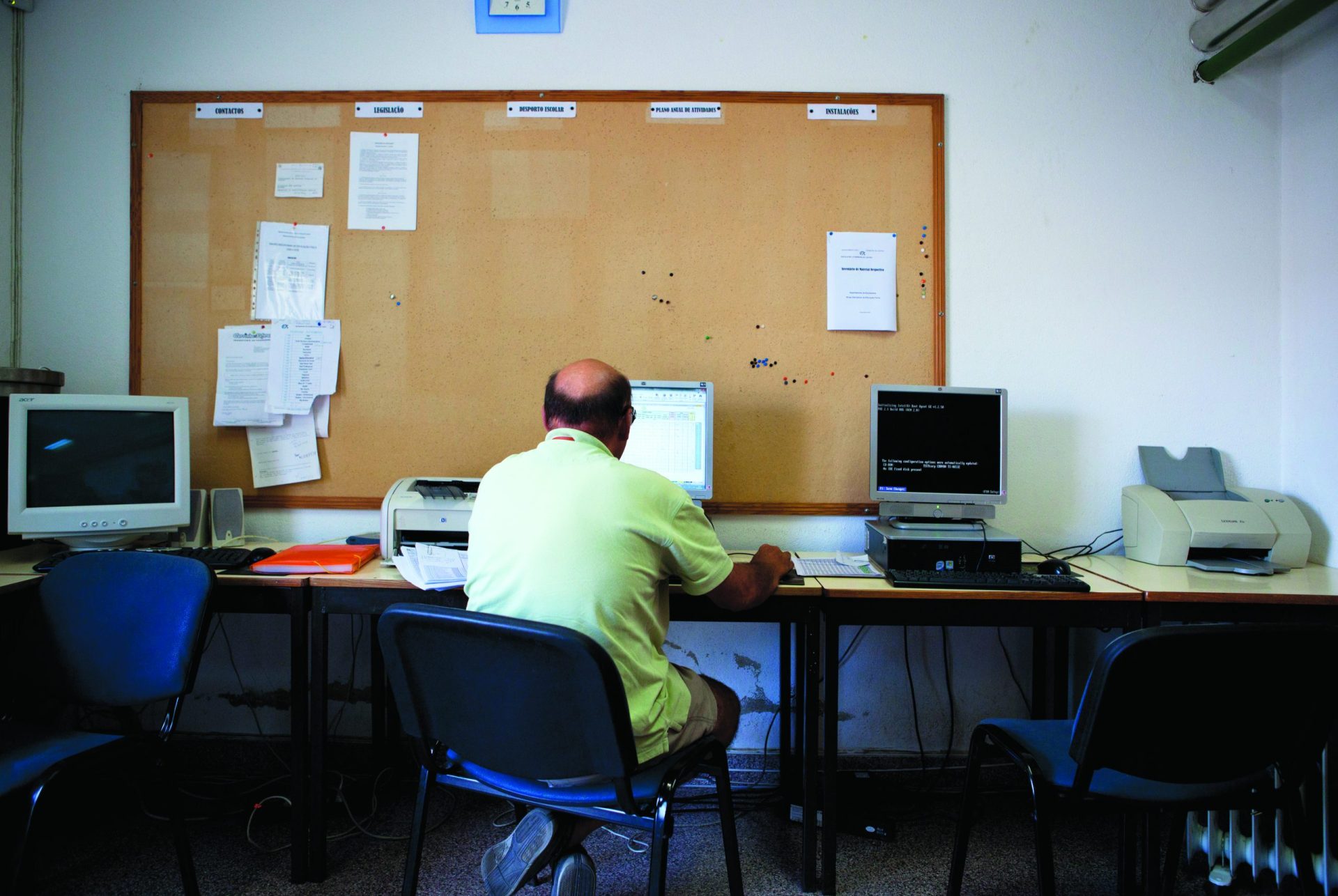 Ensino público. Professores usam plataformas online para manter ensino