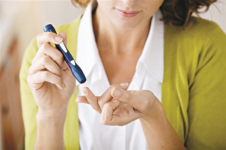 Pessoas com diabetes têm linha de apoio gratuita