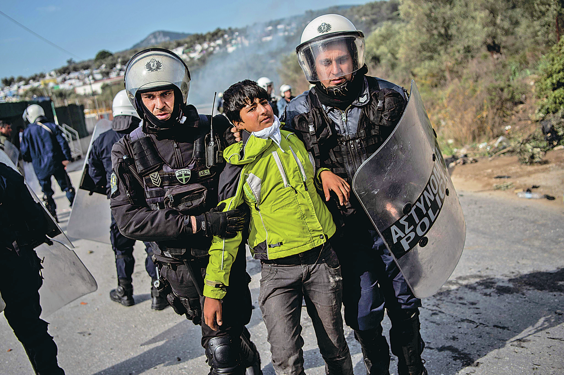 Grécia. Os abusos  e a violência  do “escudo”  da Europa