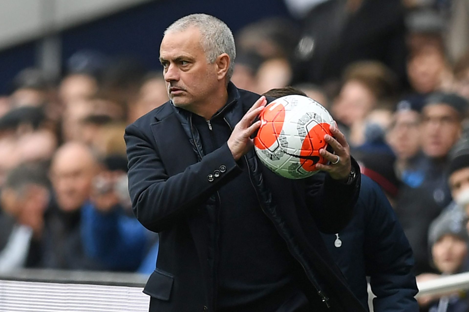 José Mourinho. Estadia em Londres cada vez menos especial