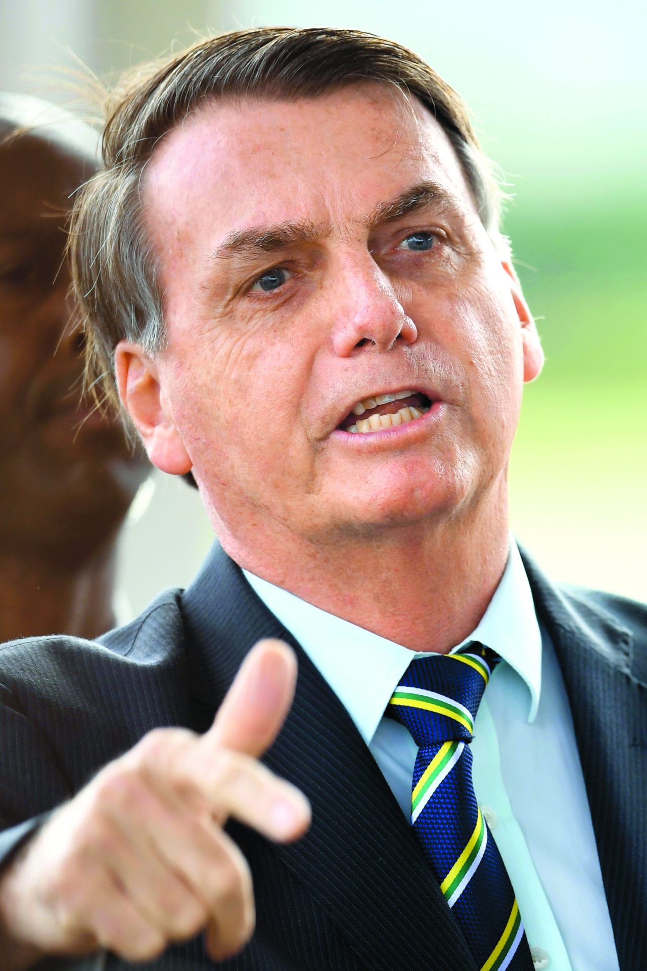 Brasil. Bolsonaro “Messias” não faz milagres, nem os seus discípulos o seguem