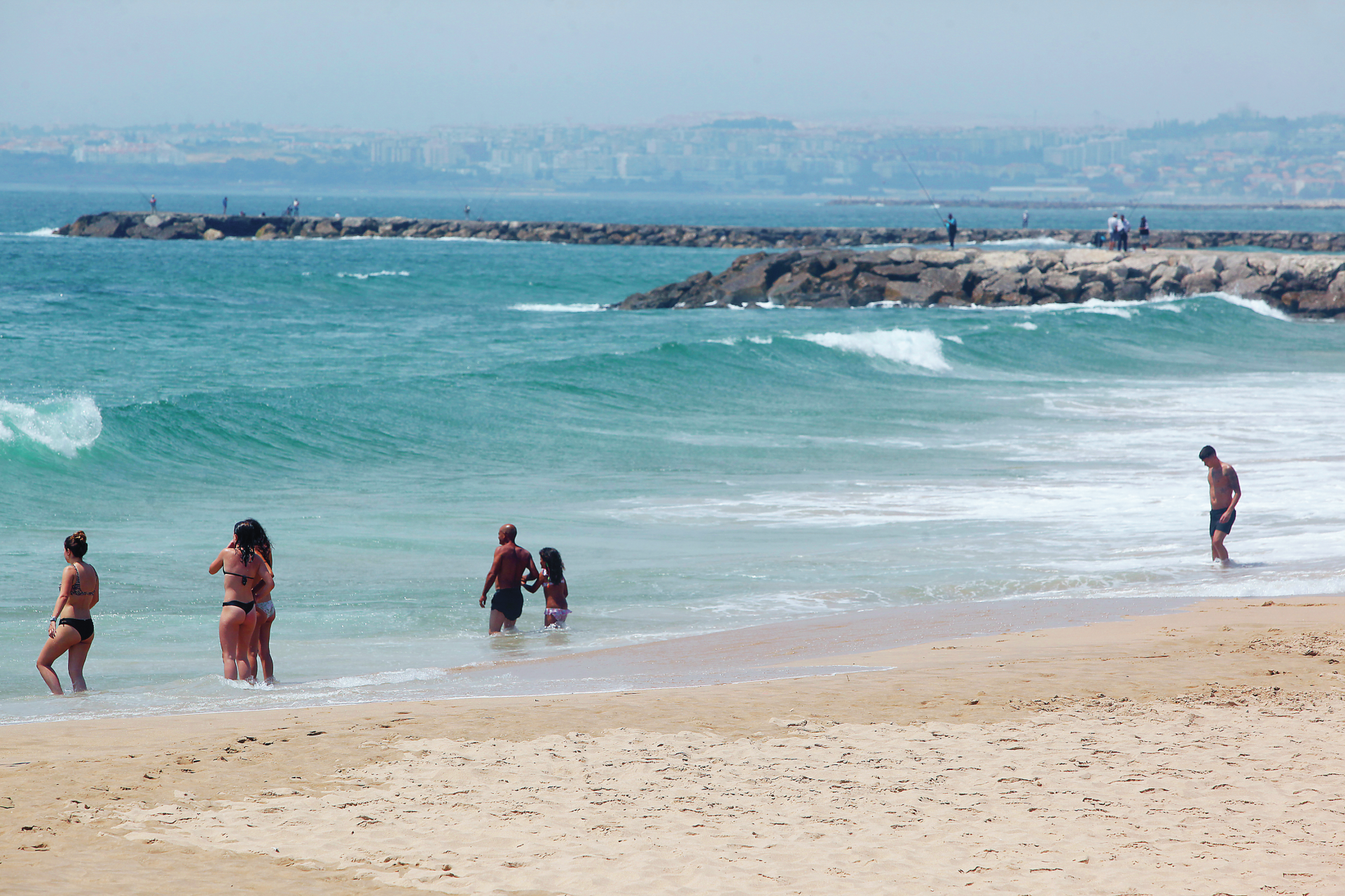 Praias. Governo dá luz verde para mergulhos no mar