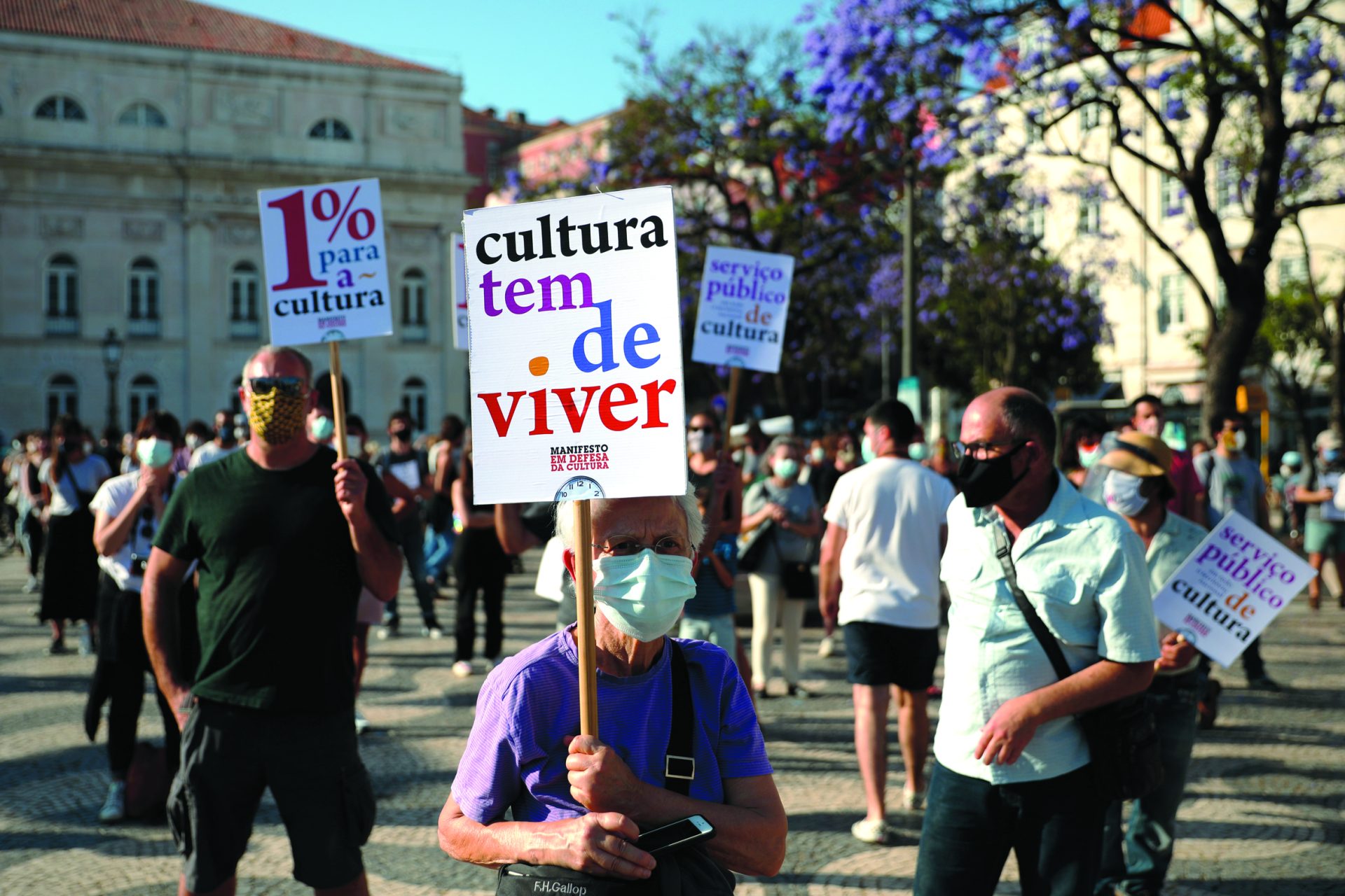 Cultura. Novo apoio social apenas “tapa pequenos buracos”