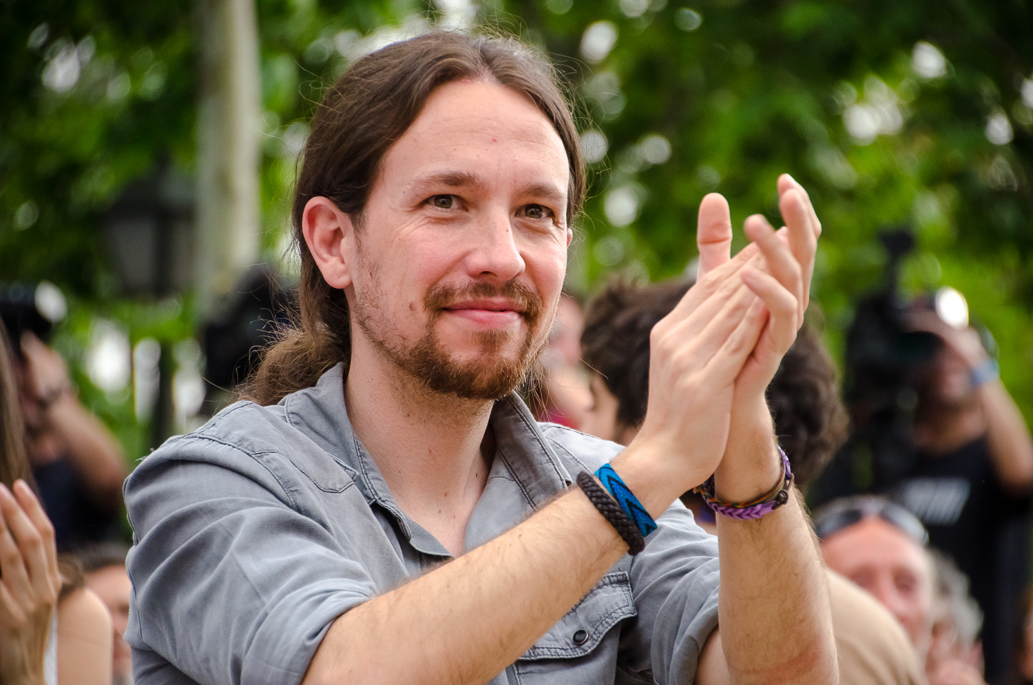 Oposição espanhola pede demissão de Pablo Iglesias, líder do Podemos