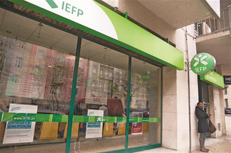 IEFP. Desemprego aumenta 37% em julho. Há mais de 407 mil desempregados