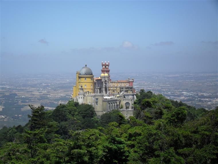 Circulação de trânsito na Serra de Sintra estará condicionada devido a “elevado” risco de incêndio