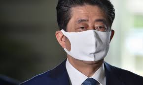 A corrida ao lugar de Shinzo Abe