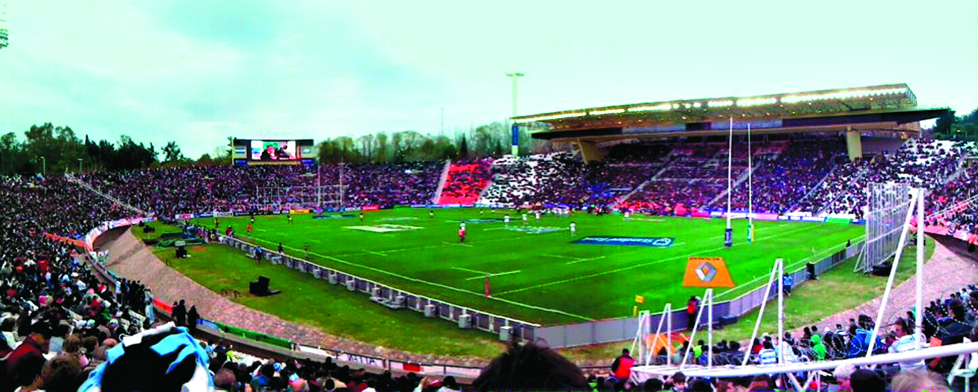 Falkland. O lugar onde o futebol marcha ao ritmo das colunas militares