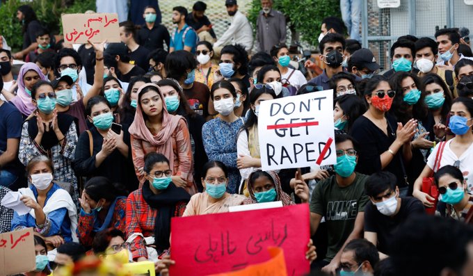 Violação no Paquistão gera protestos e manifestações