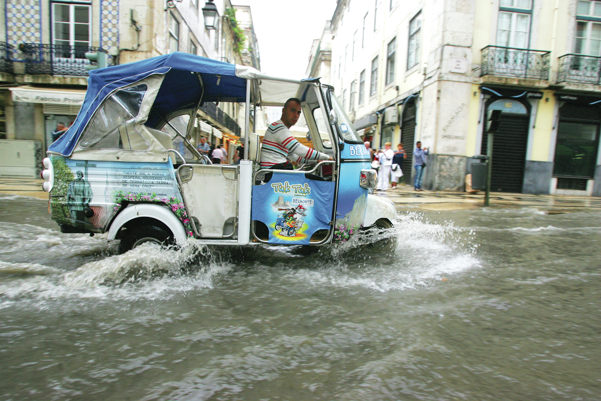 Tempestade no fim de semana com risco de cheias rápidas