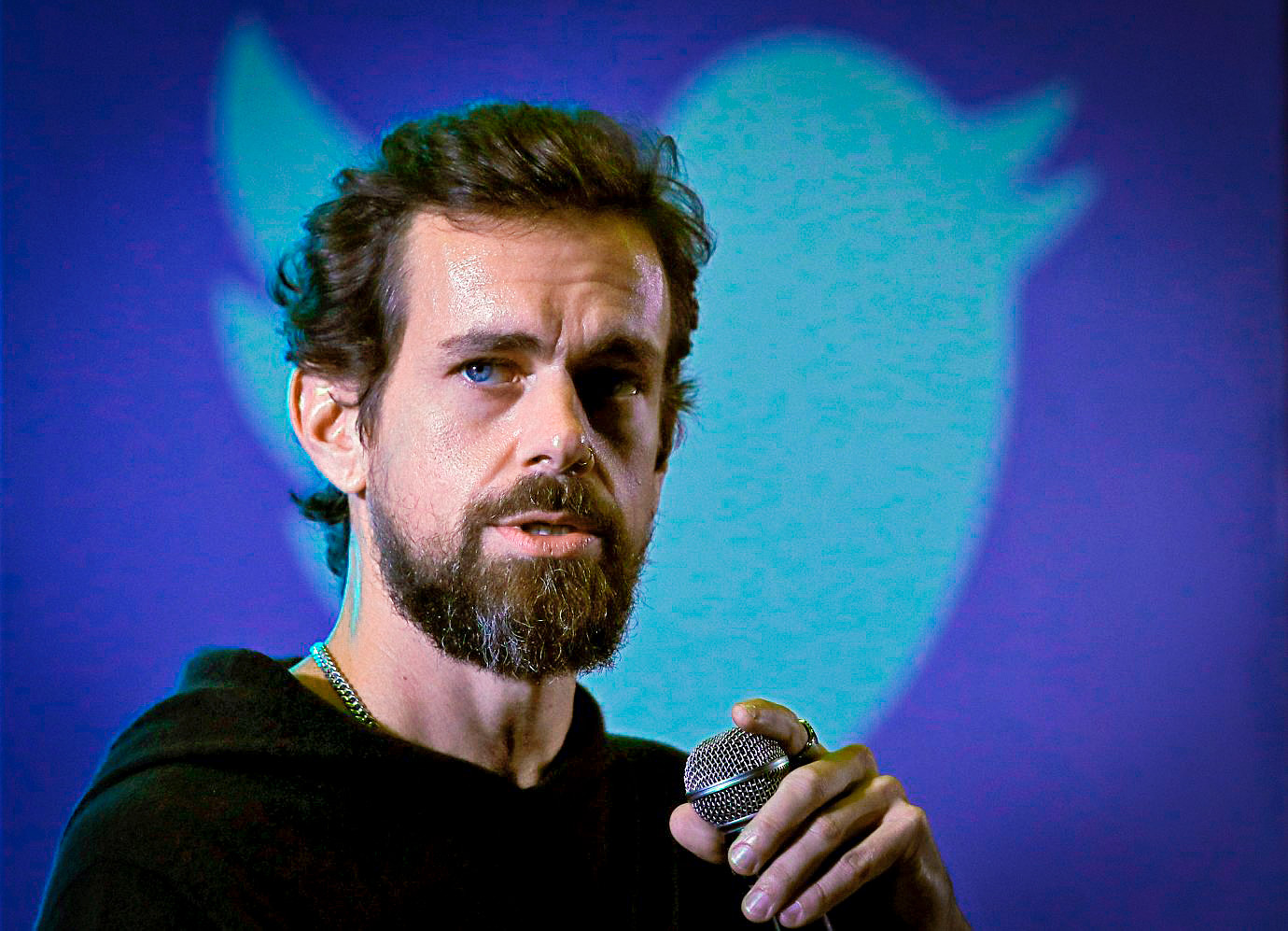 Jack Dorsey, fundador do Twitter, deixa o cargo de presidente-executivo