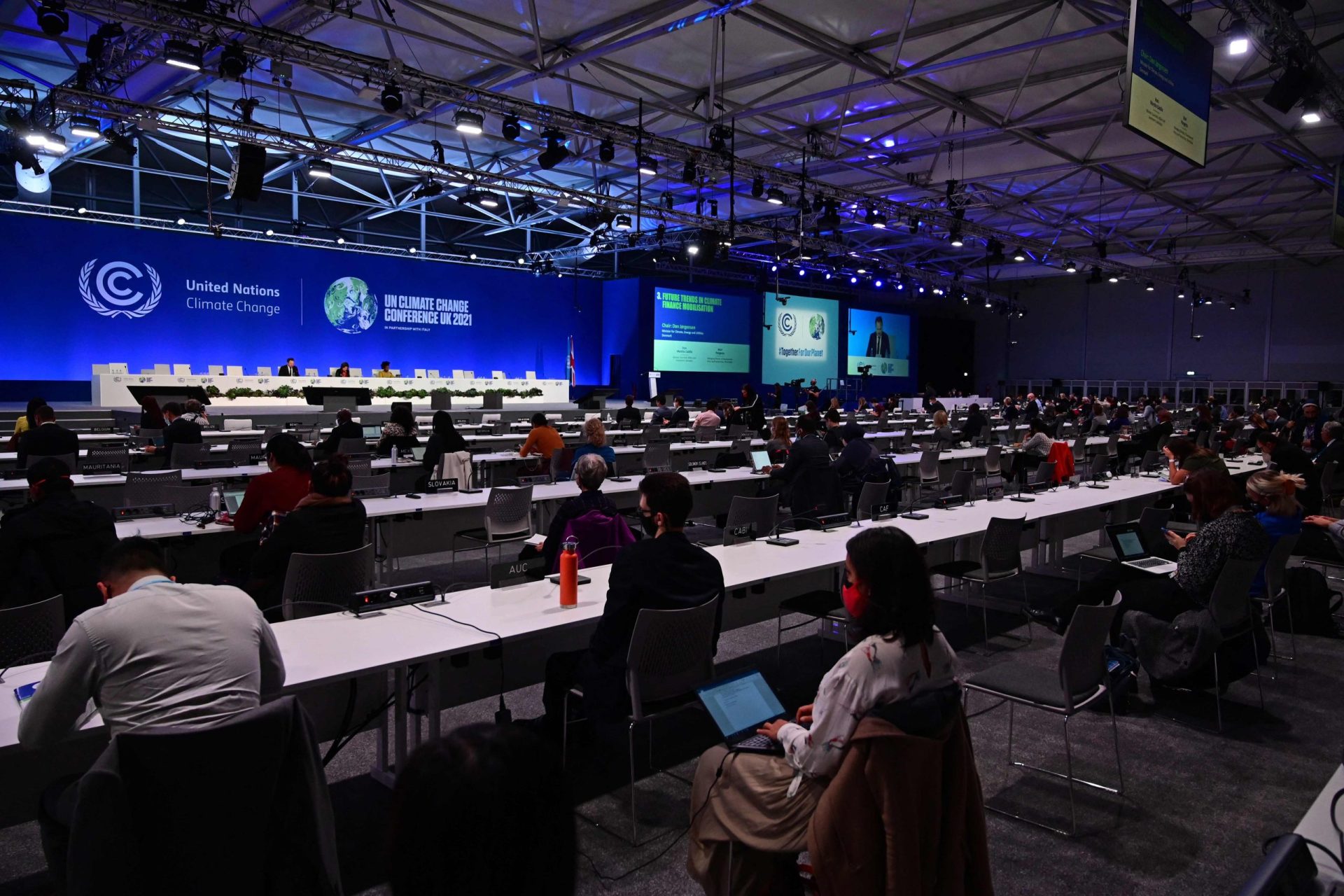 COP26. Cimeira do Clima ou &#8220;ponto  de encontro&#8221; das indústrias  de combustíveis fósseis?