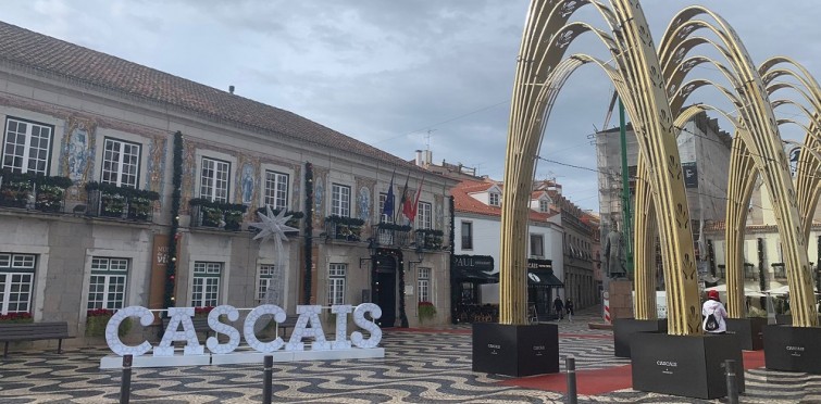 Cascais. Câmara reforça apoios e cria Provedor da Criança e do Idoso