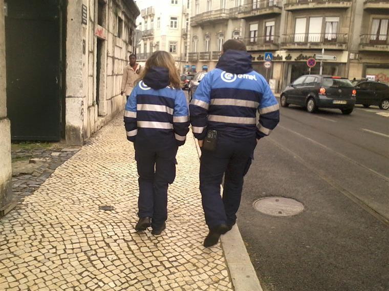 Câmara de Lisboa suspende pagamento do estacionamento na via pública