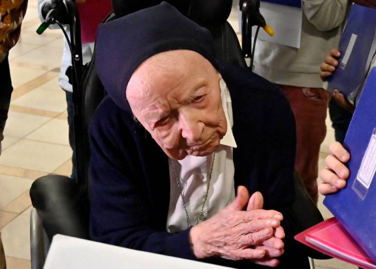 Freira francesa com 117 anos vence batalha contra a covid-19