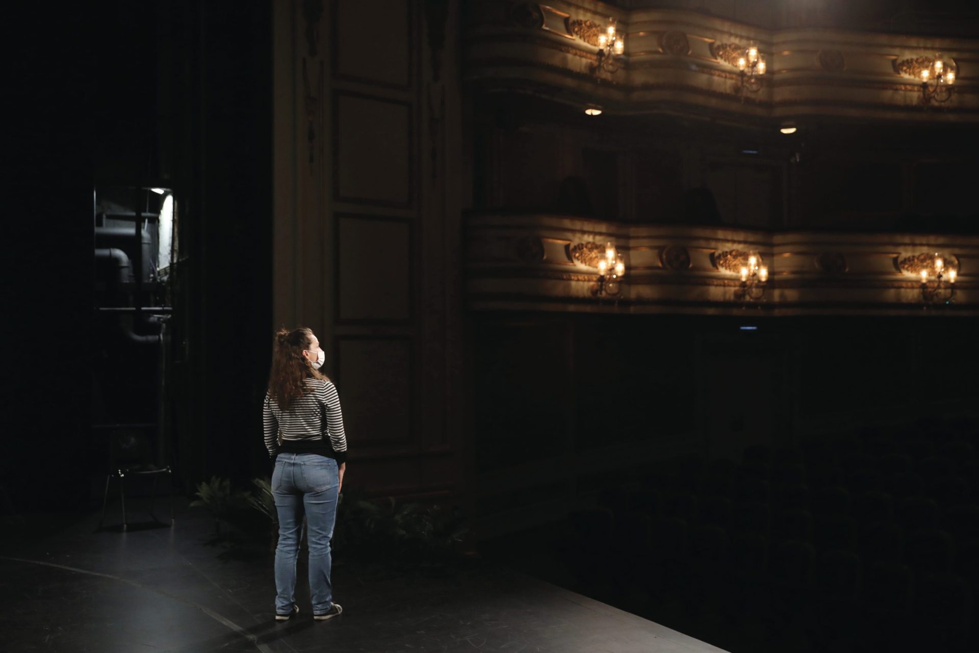 Teatro. “Até prova em contrário, é um local seguro”