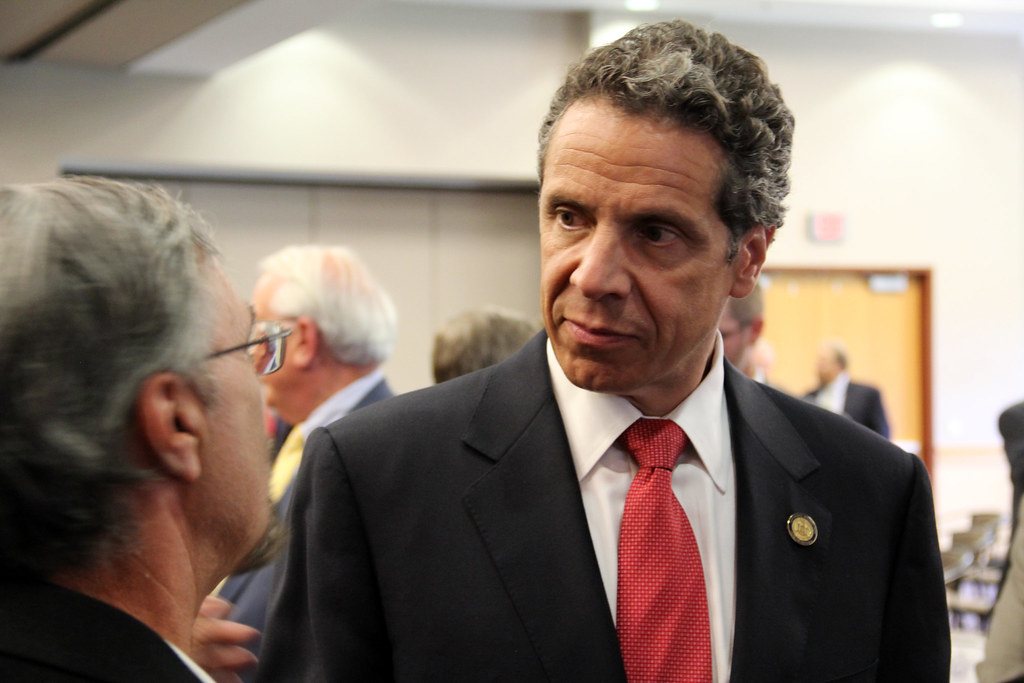 Andrew Cuomo é novamente acusado de assédio sexual