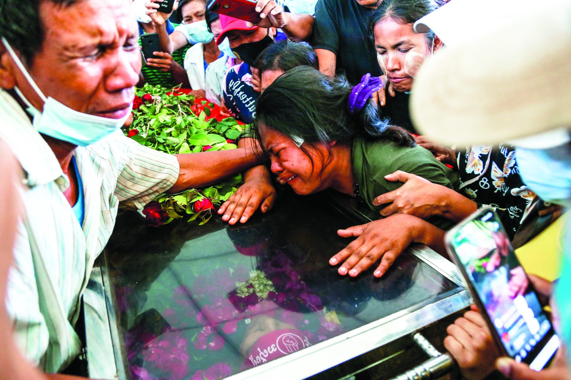 A semana mais mortal dos protestos em Myanmar