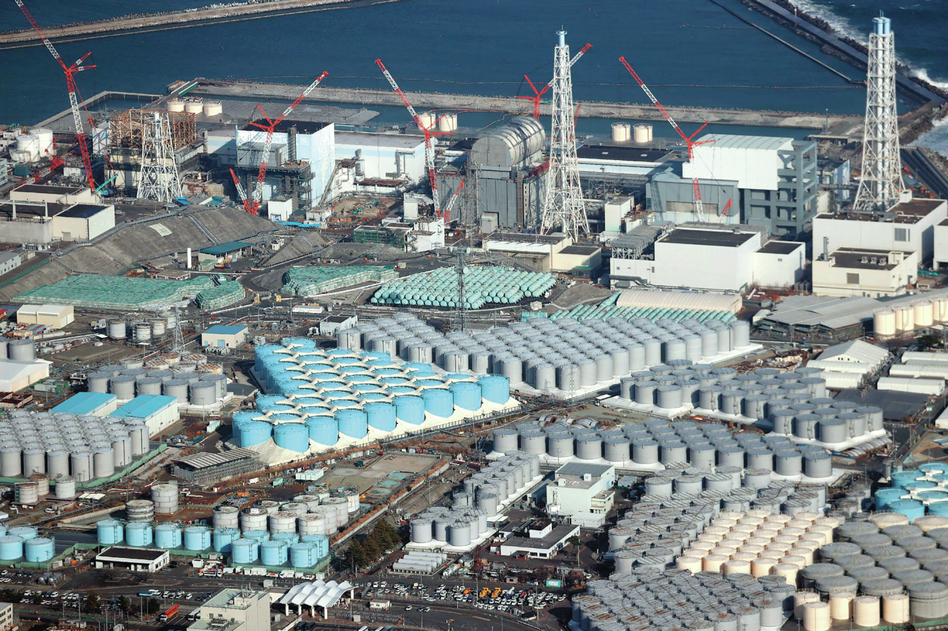 Japão. Governo anuncia que vai despejar águas radioativas no oceano