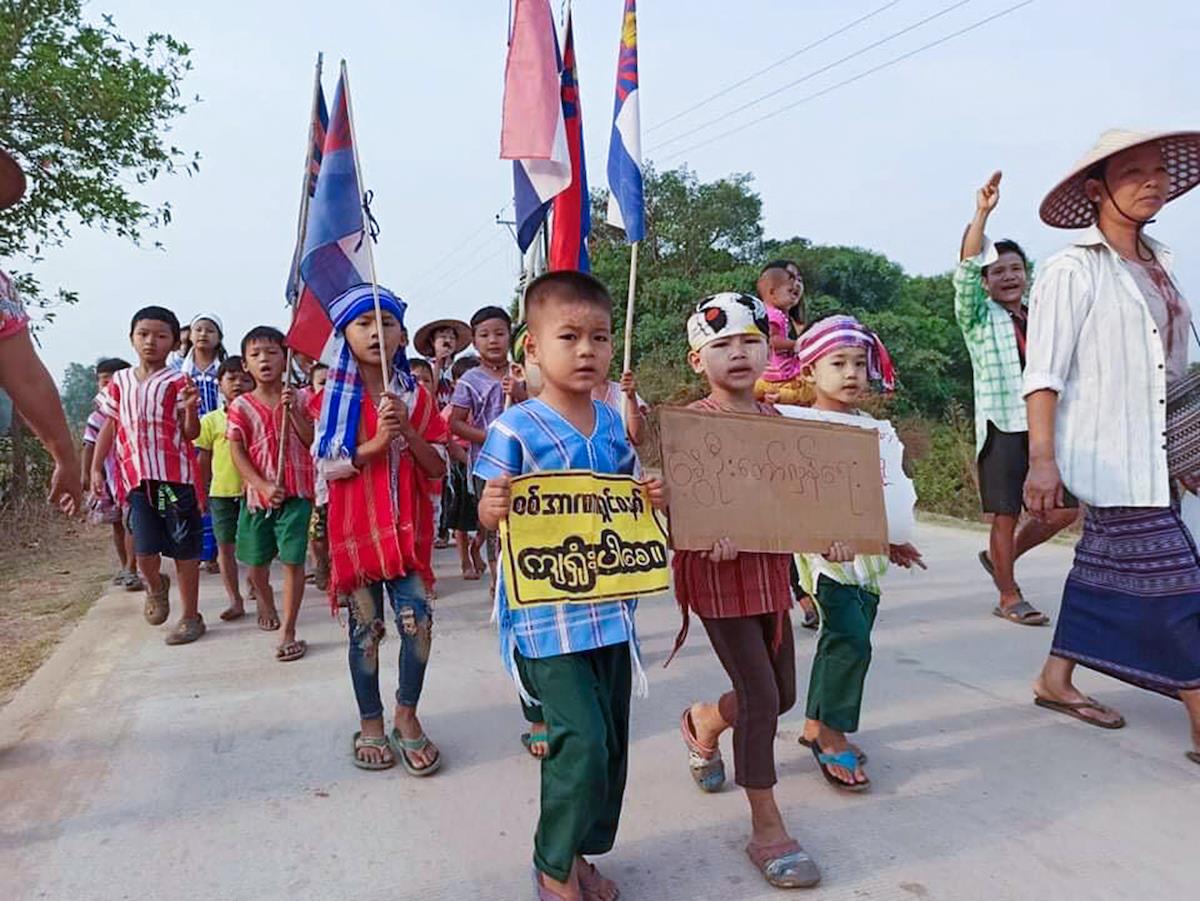 Mais de 40 crianças mortas pelos militares no Myanmar