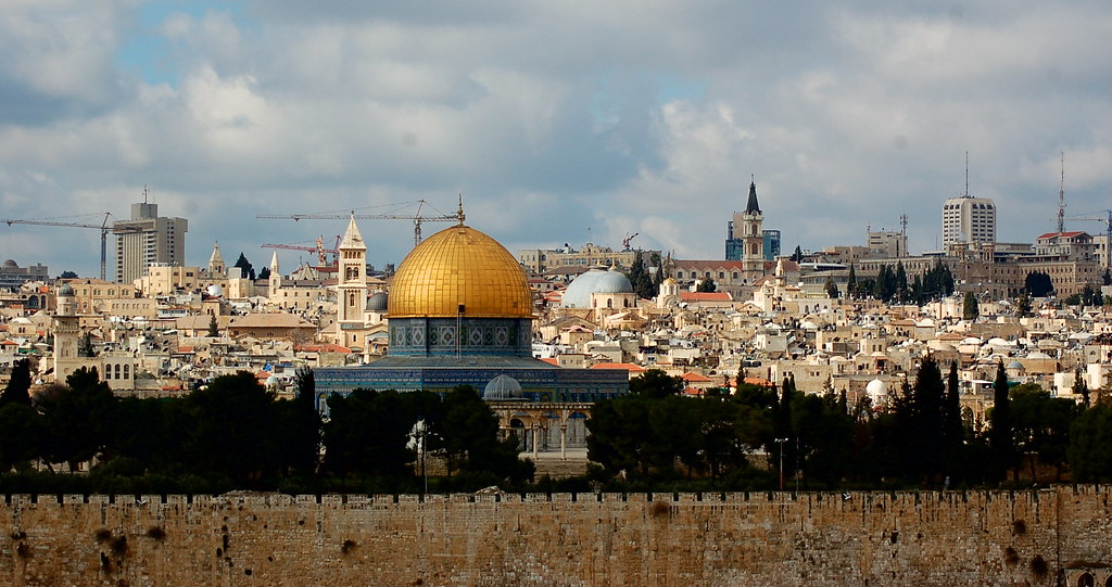 Novos confrontos entre colonos judeus e residentes palestinianos em Jerusalém