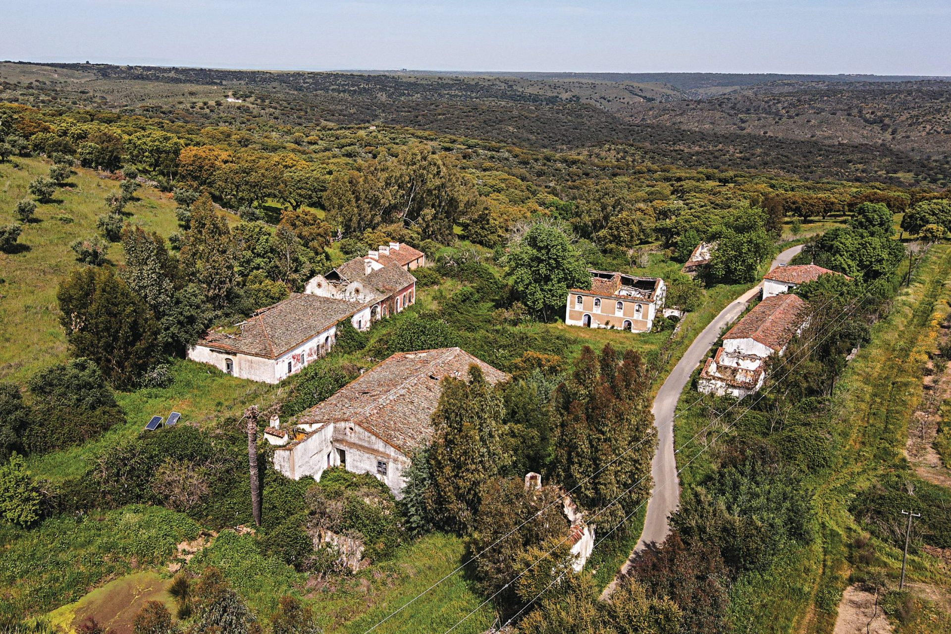 Aldeias. Quatro paraísos à venda em Portugal