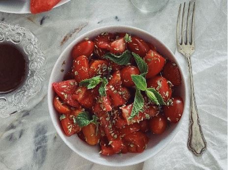 Receita: Salada de Melancia e Tomate, com Vinagrete de Balsâmico