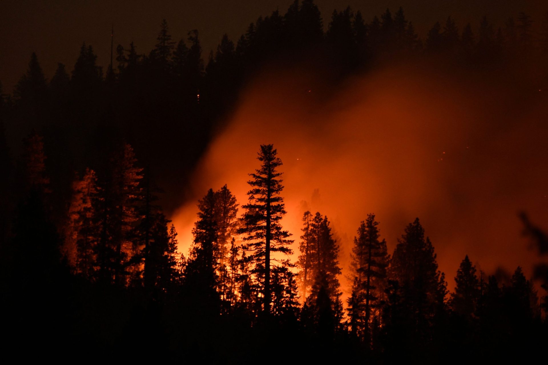 EUA. Os incêndios descontrolados que cercam a Califórnia