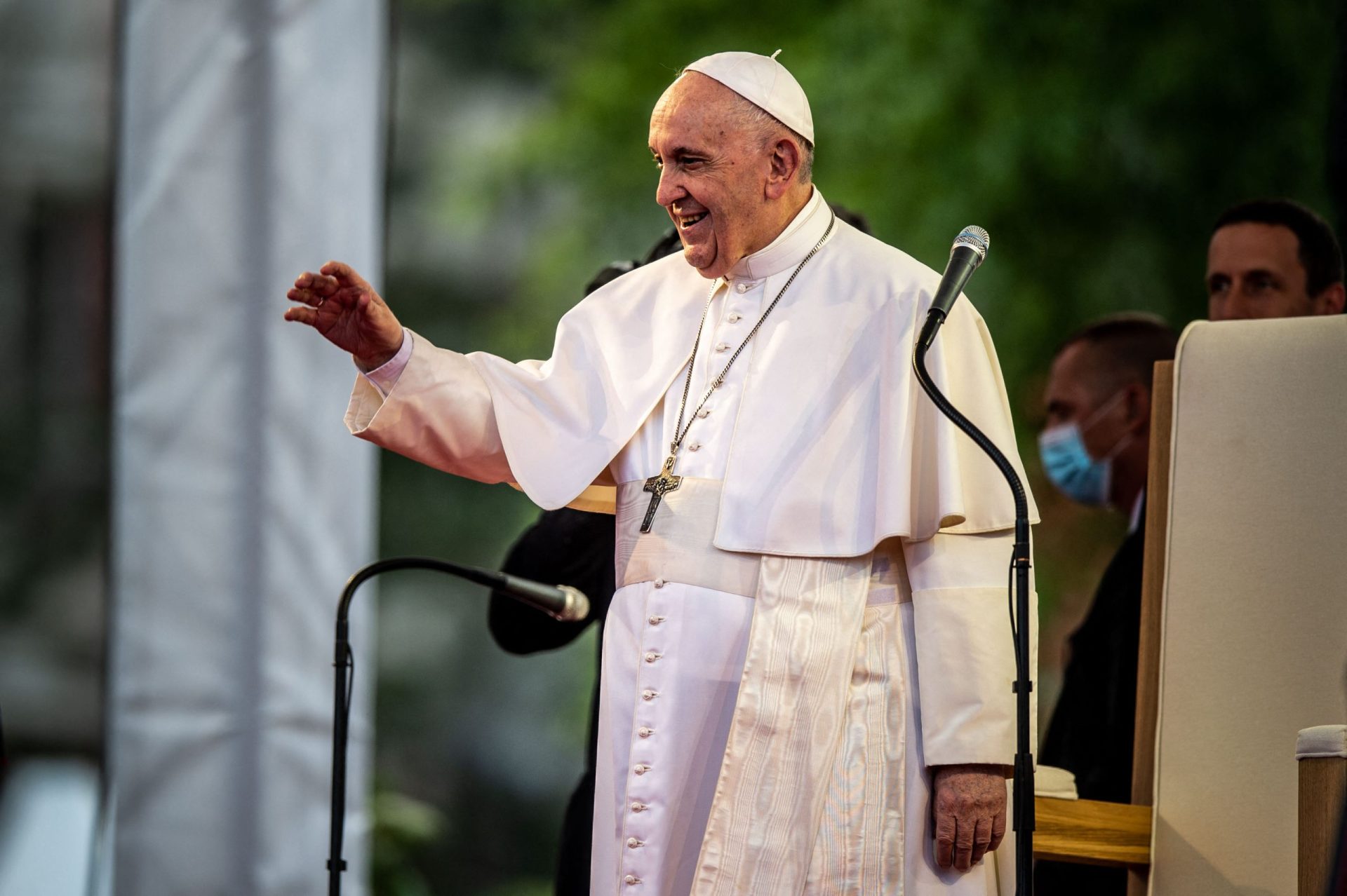 Papa incomoda conservadores e apoia a comunidade cigana