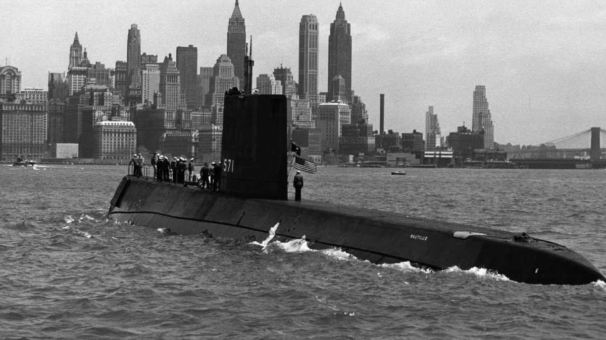 Efeméride. EUA encomenda o primeiro submarino nuclear do mundo, o USS Nautilus