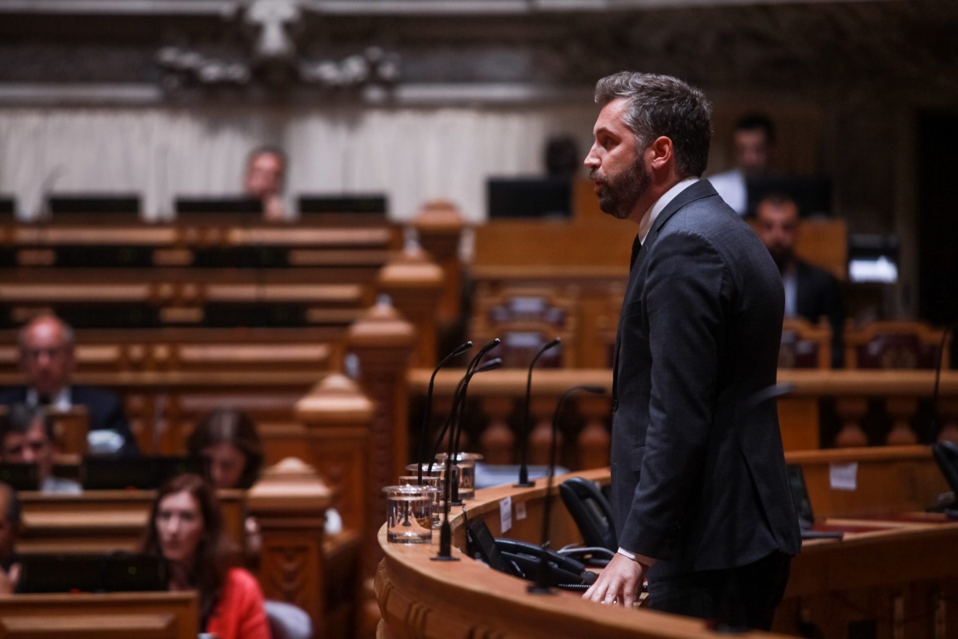 AR. Parlamento debate casos de incompatibilidades dia 21