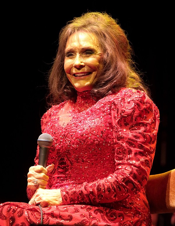 Morreu Loretta Lynn, lenda da música country