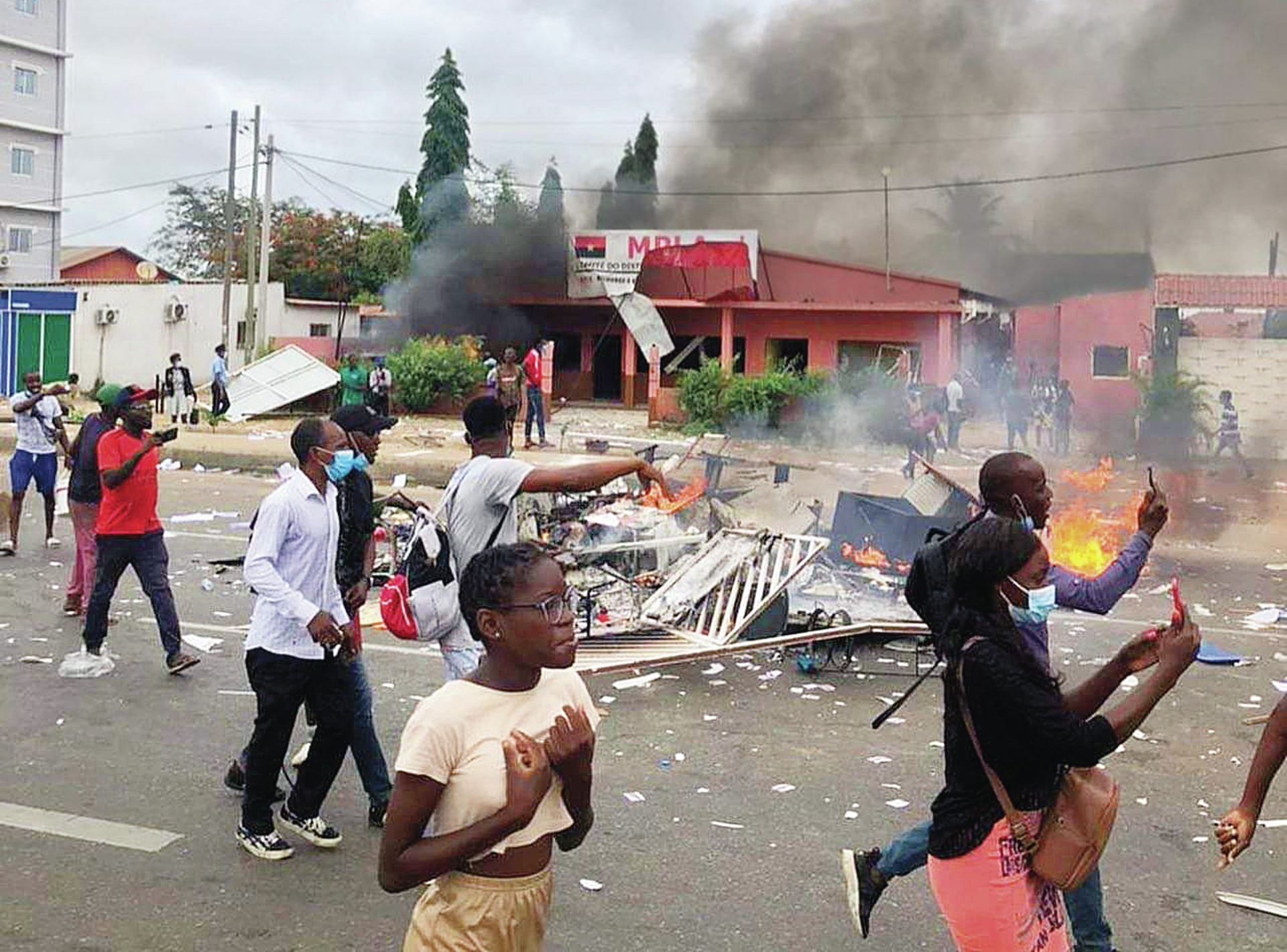 Angola. Luanda paralisada pelos protestos dos “candongueiros”