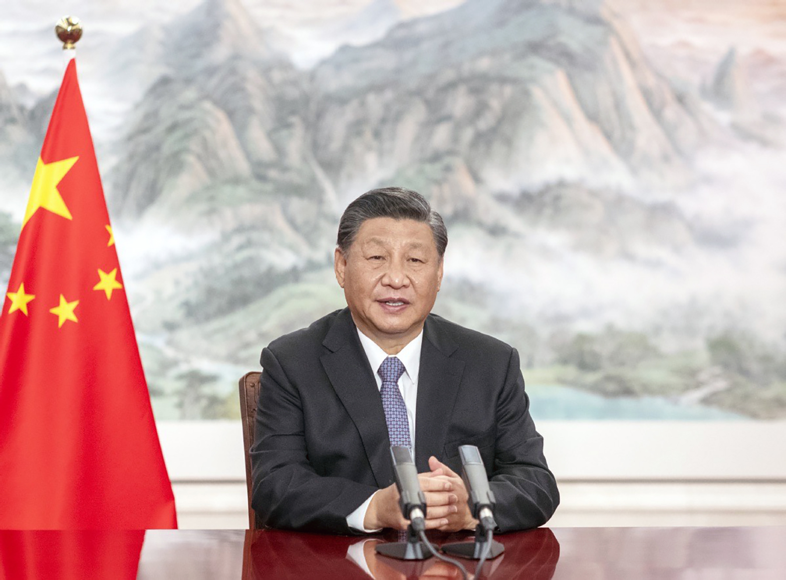 Xi Jinping enfatiza solução das dificuldades de desenvolvimento por meio da abertura