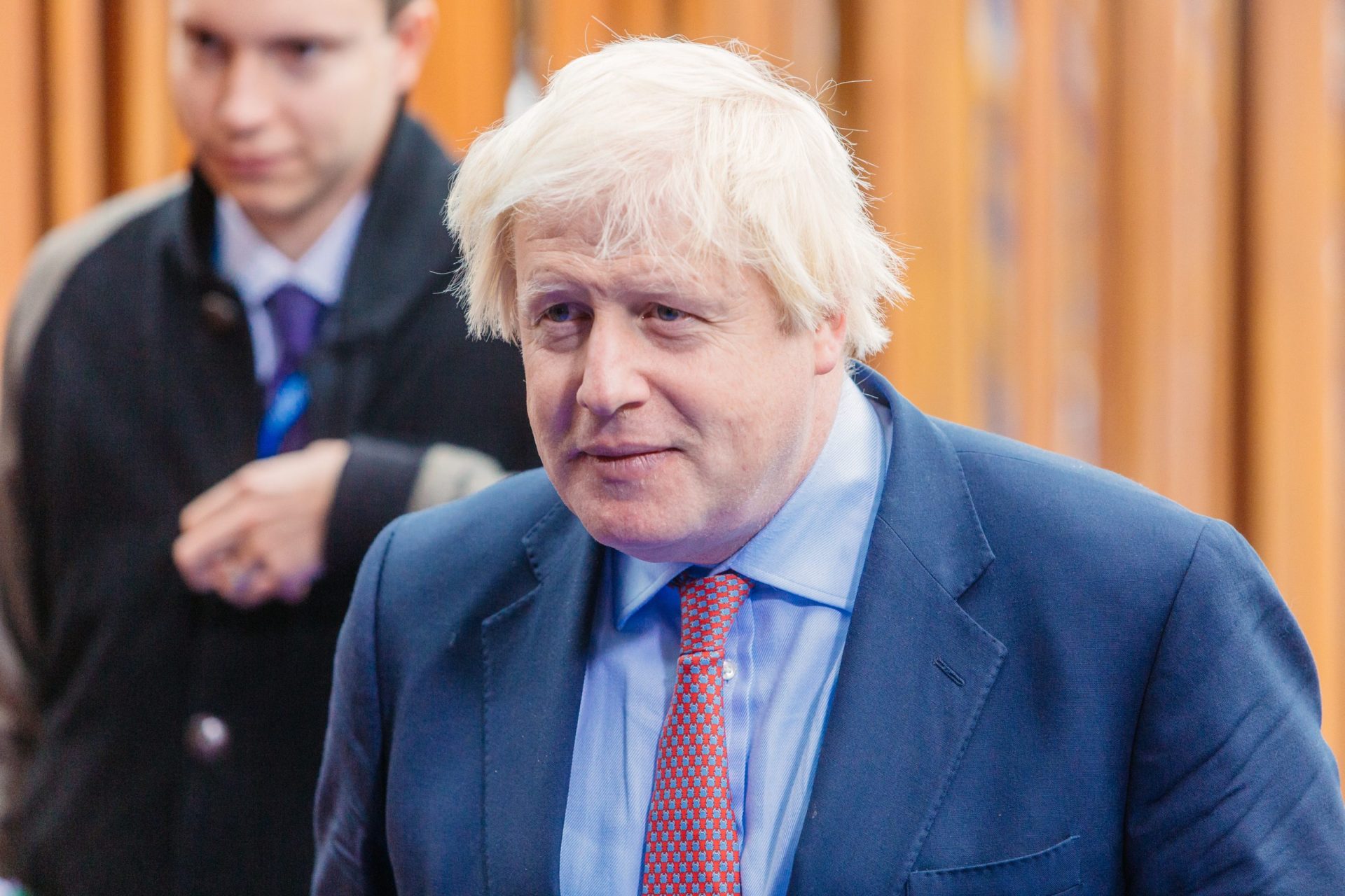 Boris Johnson pede desculpa no Parlamento