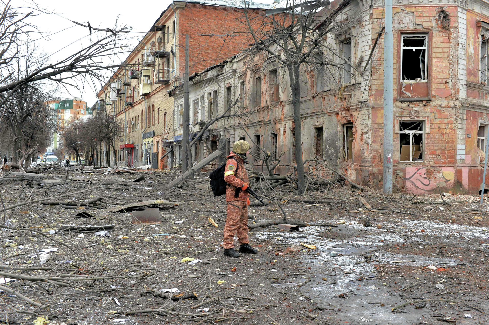 Ucrânia. Kiev virou fortaleza, Mariupol um cemitério