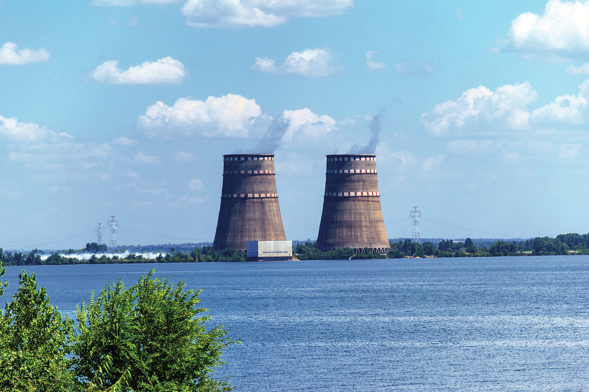 Dmytro Gumenyuk e o risco nuclear na guerra. “Danos apenas num reator seriam semelhantes a Fukushima ou Chernobil”