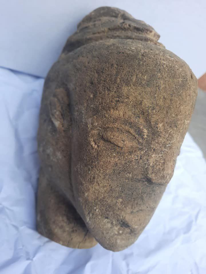 Descoberta em Gaza uma estátua com mais de 4.500 anos