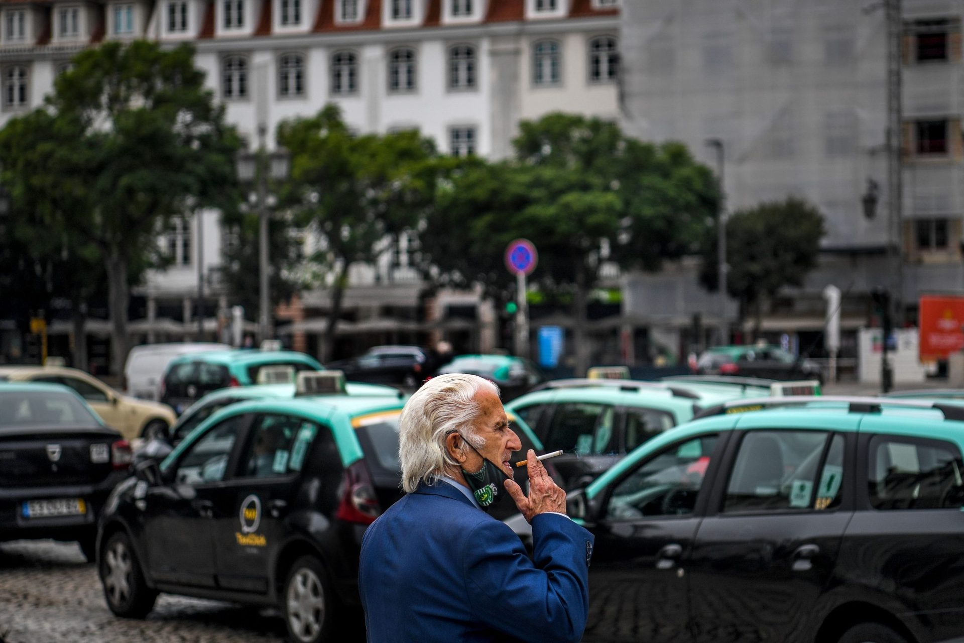 IL quer fim imediato do uso obrigatório de máscara