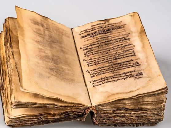 Itália recupera manuscrito roubado ‘As Profecias’ de Nostradamus da Alemanha