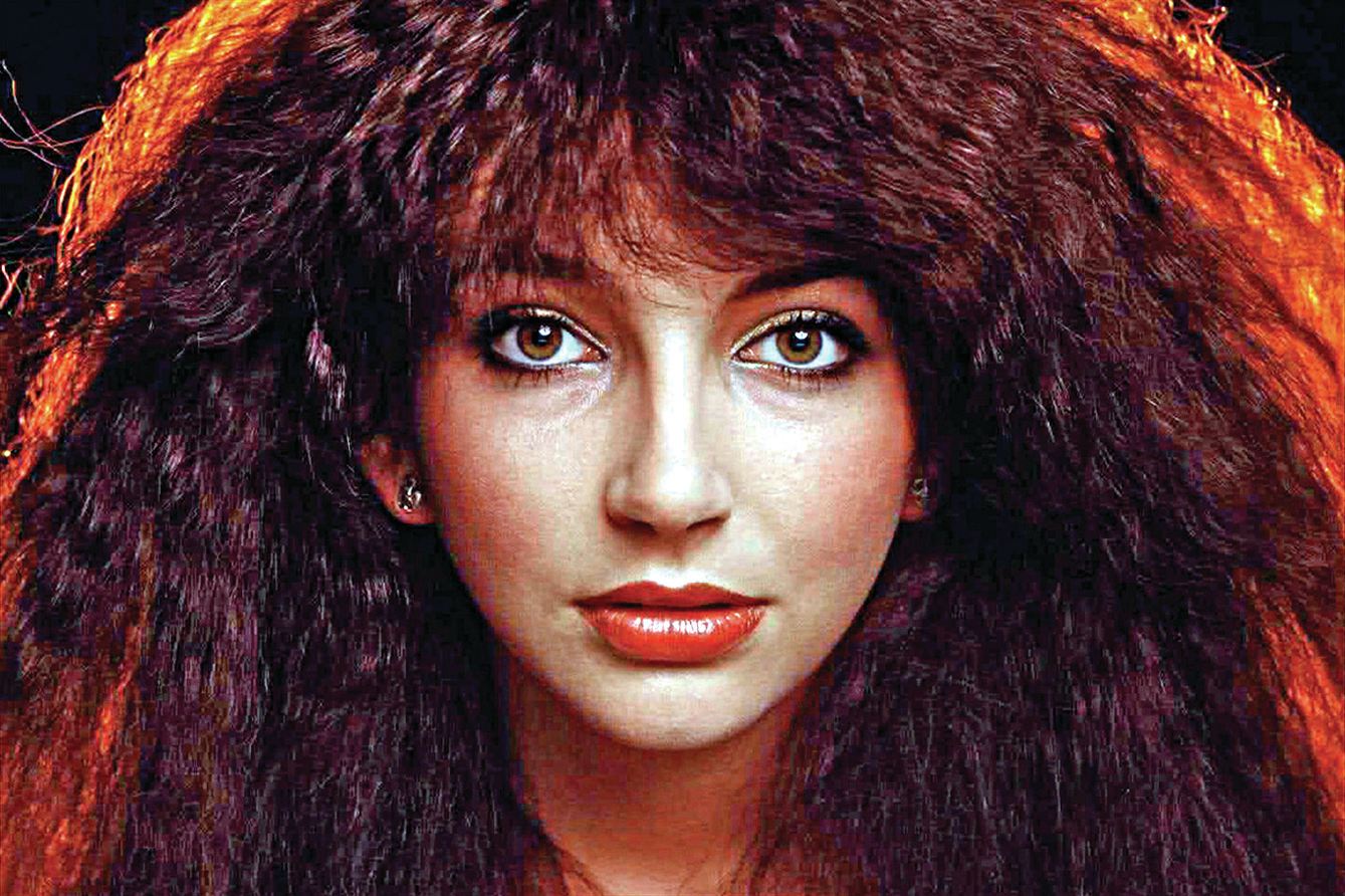 Kate Bush. Trinta e sete anos depois, volta a estar no topo da colina