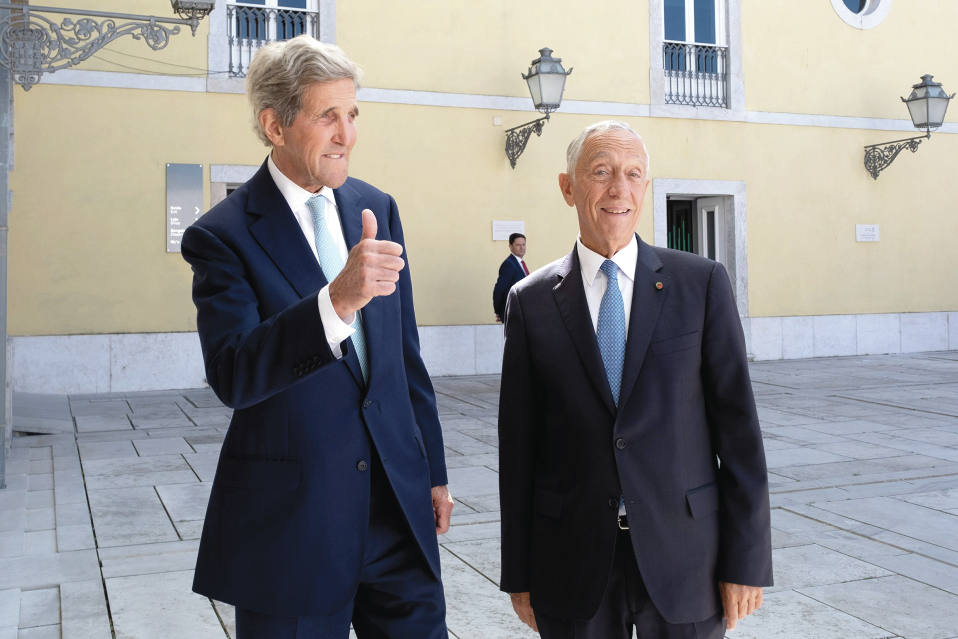 Costa falha Conselho de Estado com John Kerry