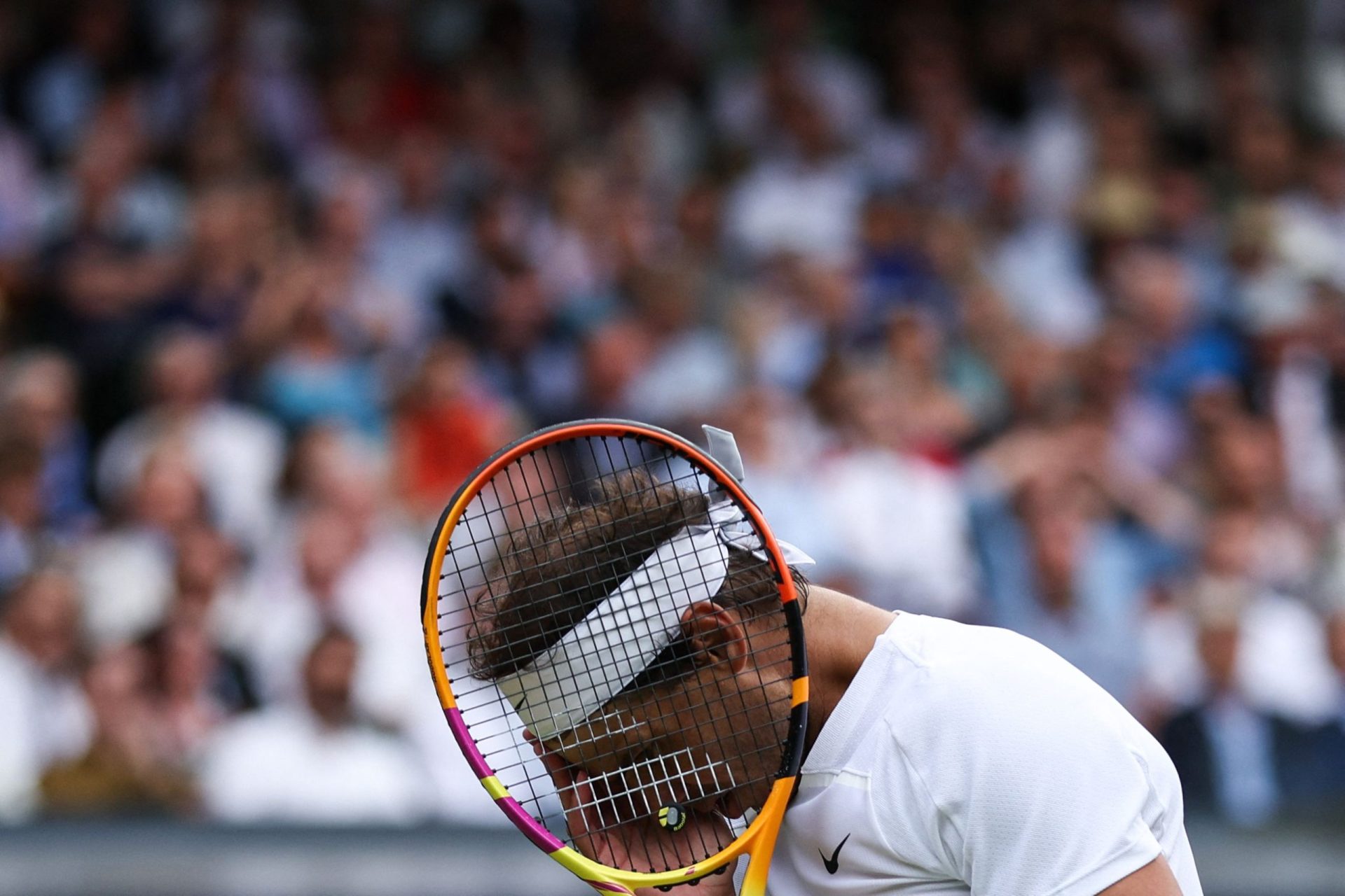 Nadal despede-se de Wimbledon com lesão